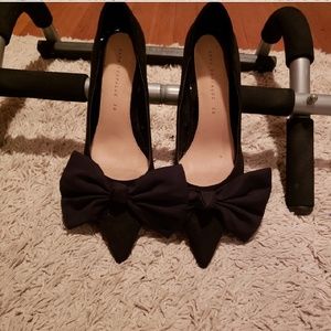 NWOT Zara black vintage style bow block heel